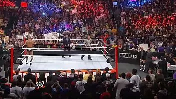 Riproduci Cm punk contro il rock royal rumble 2013
