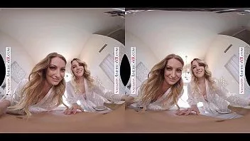 Reproducir Naughty america 2 chicas al mismo tiempo vr con kenna james y veronica weston
