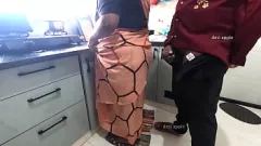 播放 火辣的孟加拉女仆 Aashni Mondal 无法抗拒我鼓鼓的斗牛士