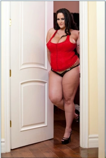 Actrita Carmella Bing