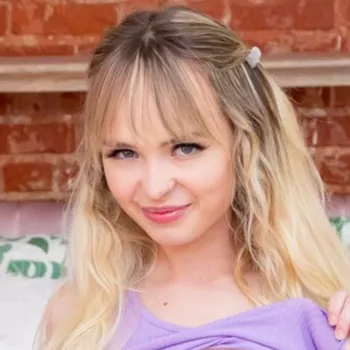Pornostar Lilly Bell