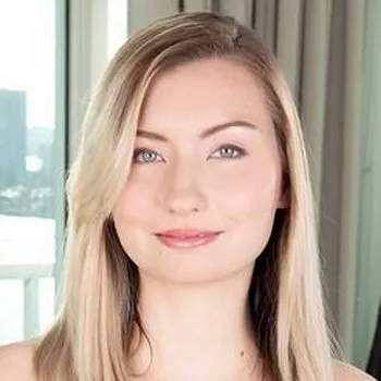 Pornstar Emma Sirus