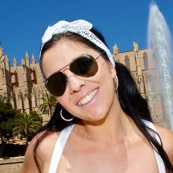 Actrita Salma De Nora