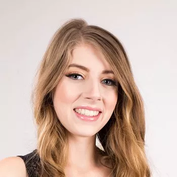 Gwiazda porno Alyce Anderson