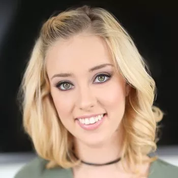 Gwiazda porno Haley Reed